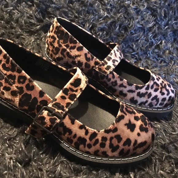 torrid LEOPARD Mary-Janes! - Picture 6 of 7